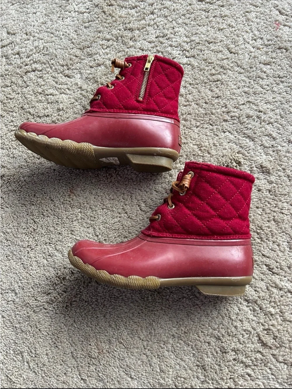Sperry Women's Saltwater Quilted Nylon Duck Boots in red